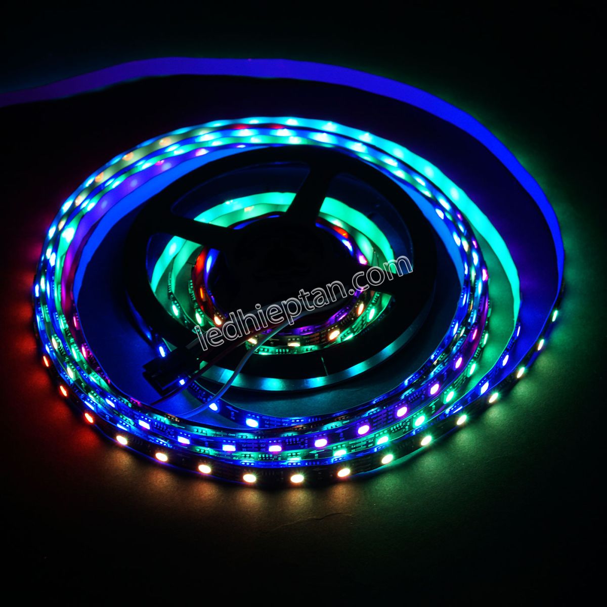 Cuộn LED ARGB 16703 60 LED 12V 5m/c