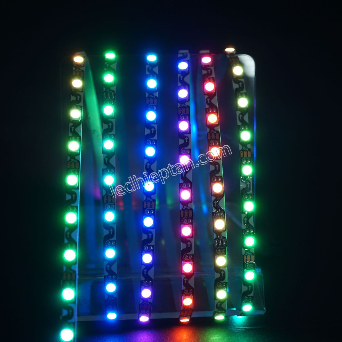 Cuộn LED chữ S ARGB IC2811 60 LED 5V 2m/c