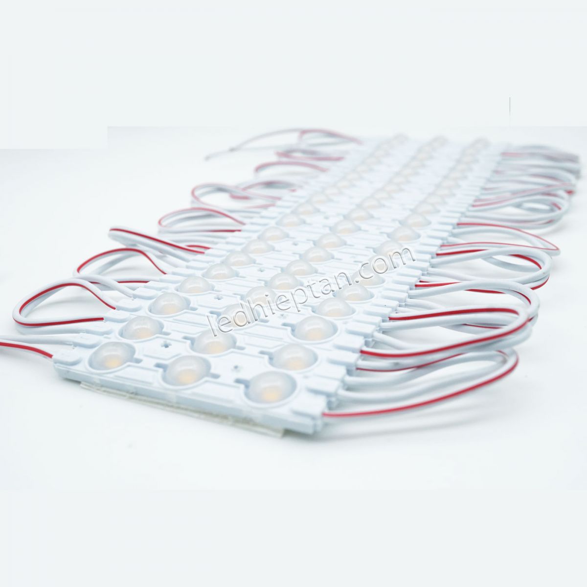 Module 3 bóng đúc 6011 TRẮNG ẤM HC (1 dây 20 bóng)